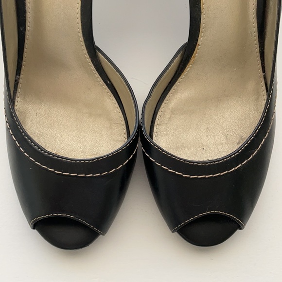 Liz Claiborne heels 👠 - Picture 3 of 6